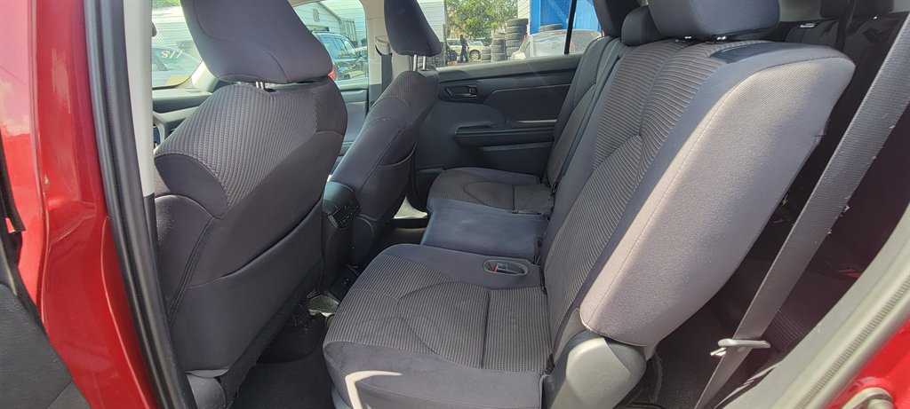 2021 Toyota Highlander - $25,900