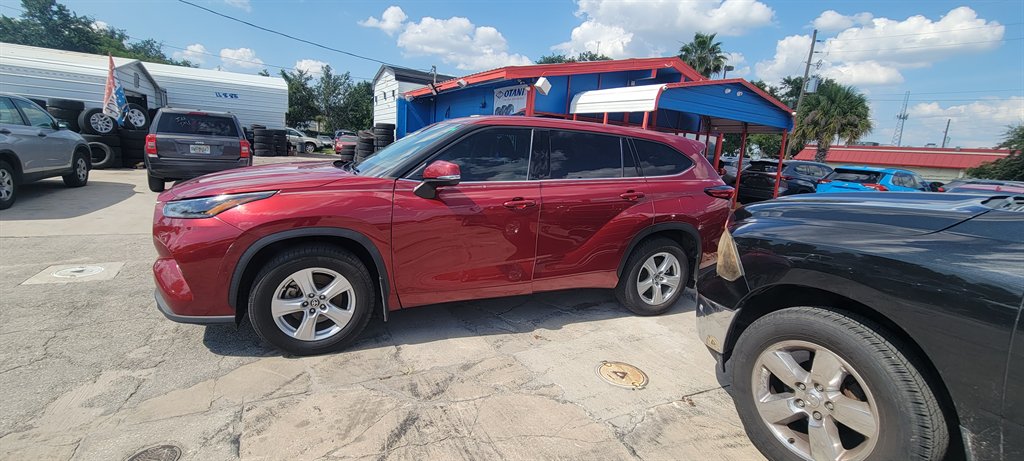 2021 Toyota Highlander - $25,900