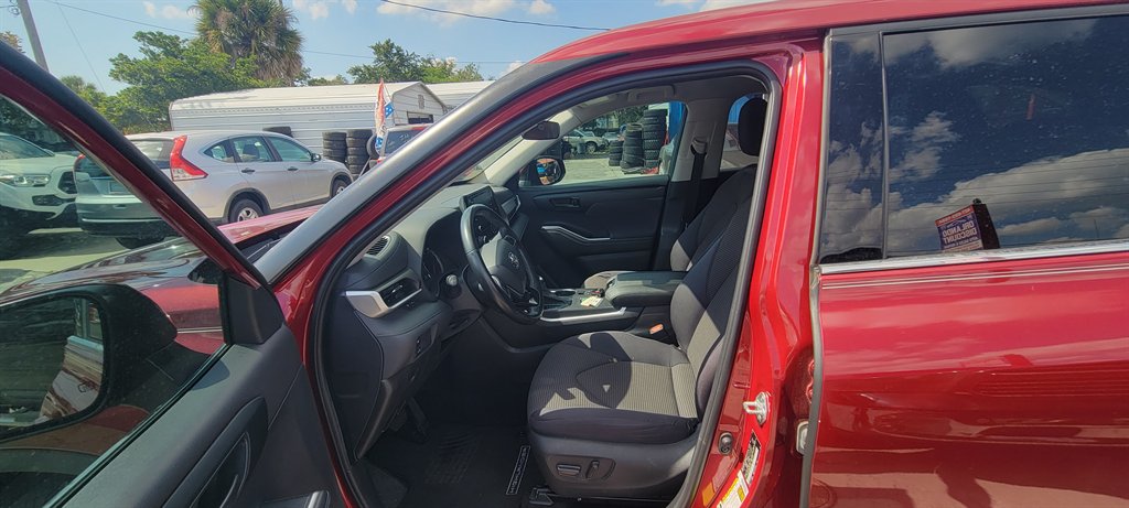 2021 Toyota Highlander - $25,900
