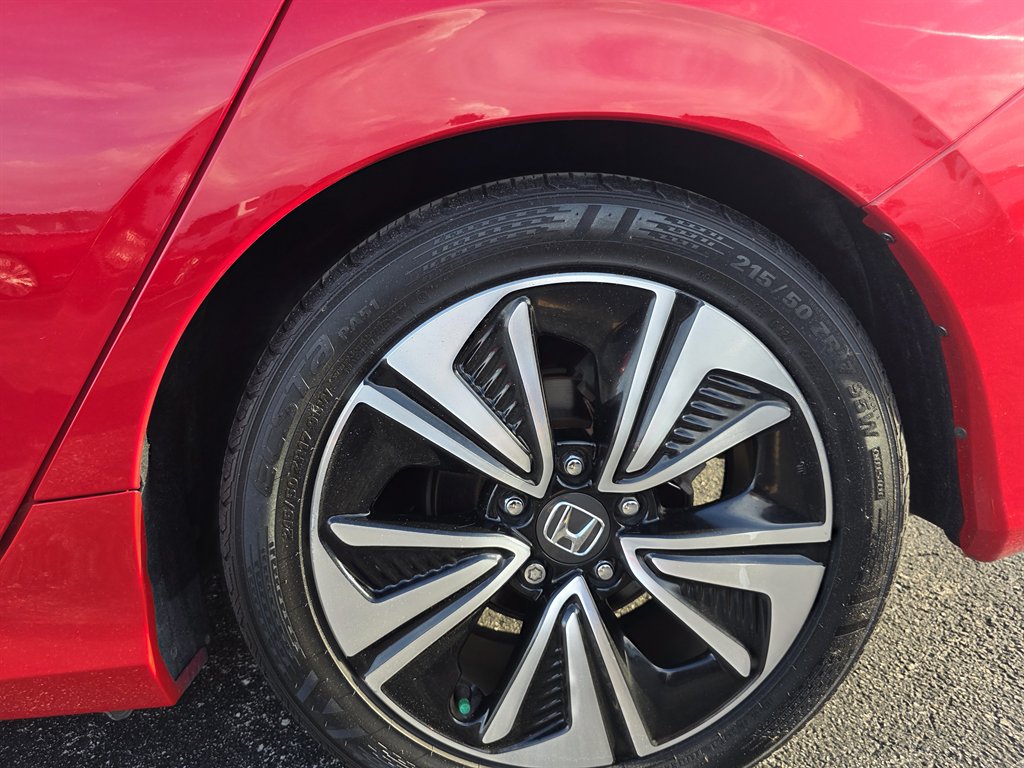2016 Honda Civic - $16,900