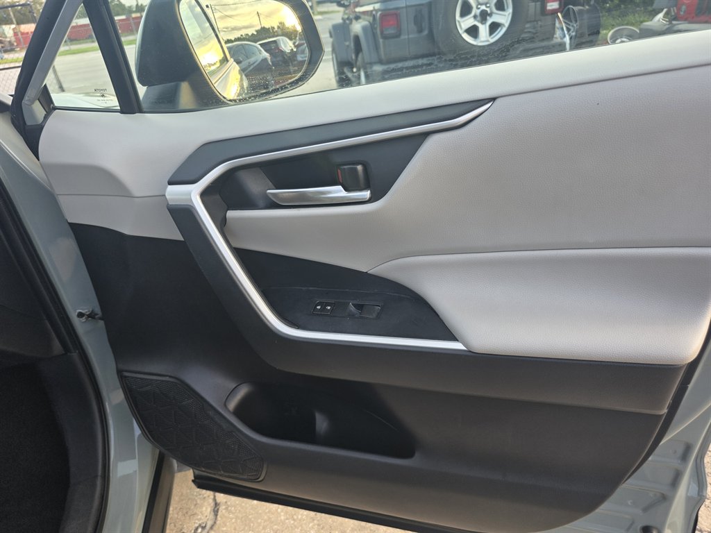 2021 Toyota RAV4 - $22,900