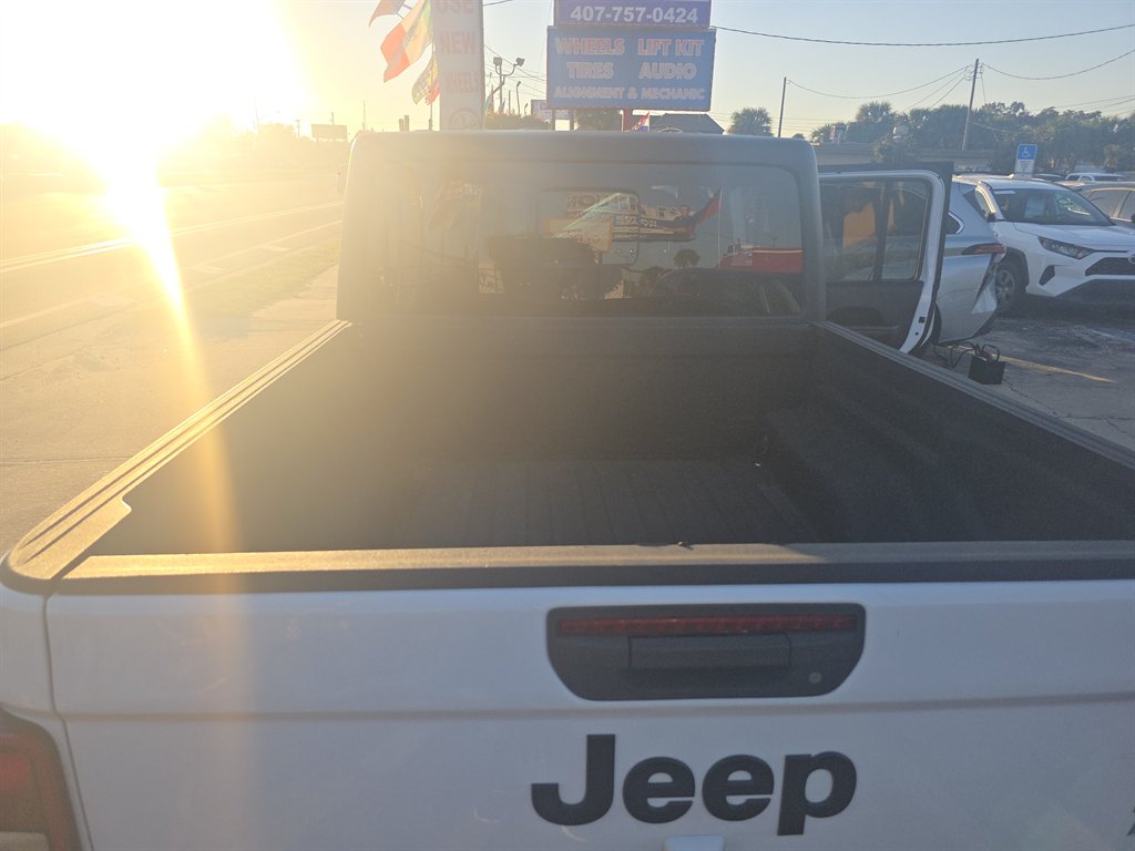 2021 Jeep Gladiator - $24,900