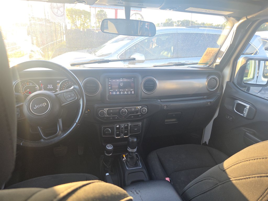 2021 Jeep Gladiator - $24,900