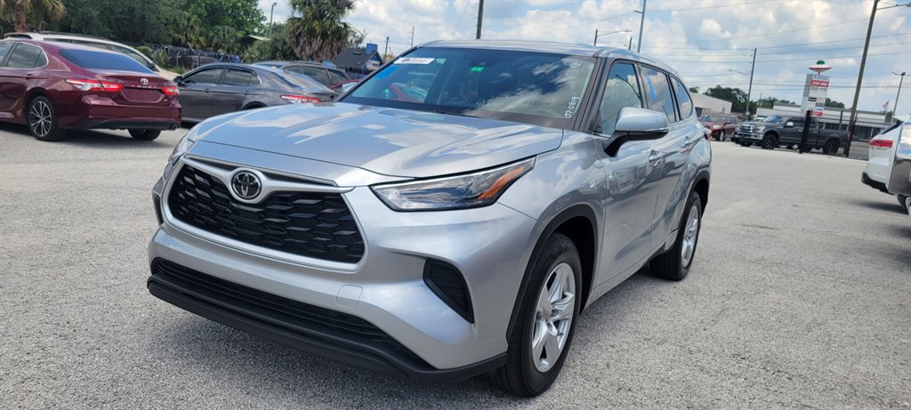 2021 Toyota Highlander - $22,900