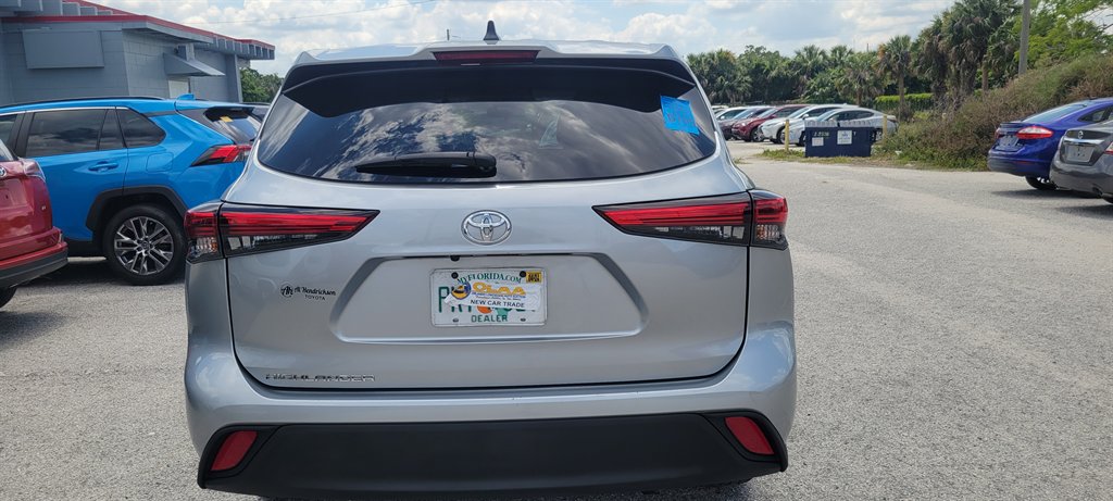 2021 Toyota Highlander - $22,900