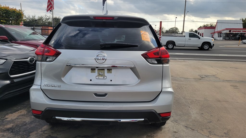 2020 Nissan Rogue - $10,500
