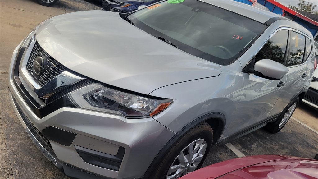 2020 Nissan Rogue - $10,500