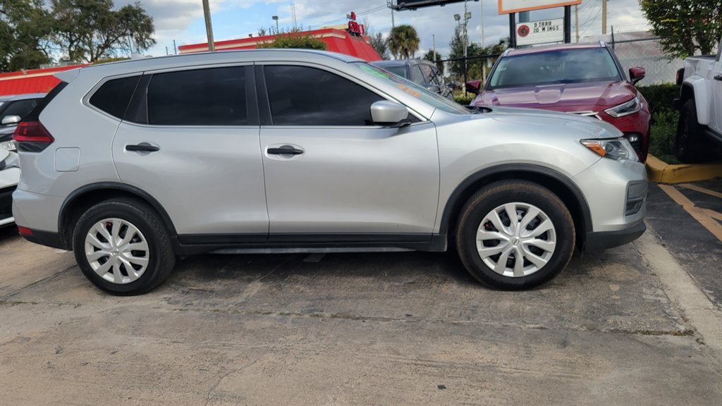 2020 Nissan Rogue - $10,500