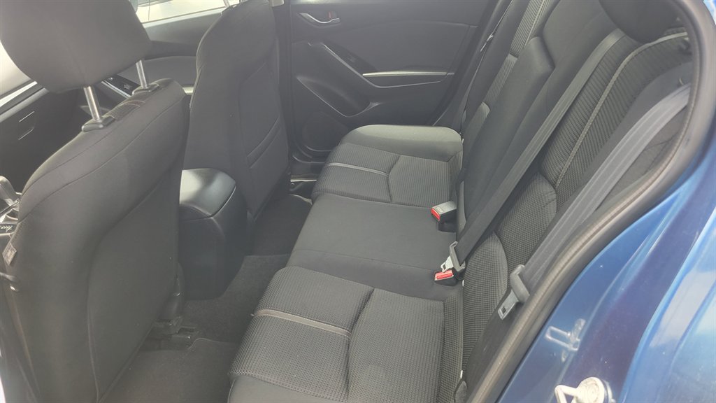 2018 MAZDA MAZDA3 - $8,900