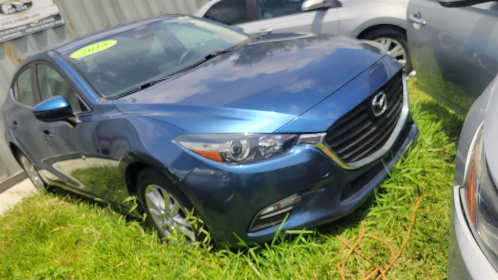 2018 MAZDA MAZDA3 - $8,900