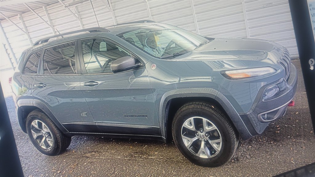 2015 Jeep Cherokee - $9,500
