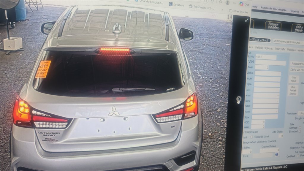 2021 Mitsubishi Outlander - $9,900