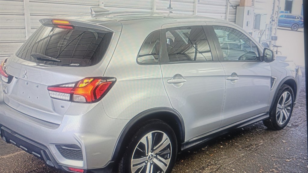 2021 Mitsubishi Outlander - $9,900