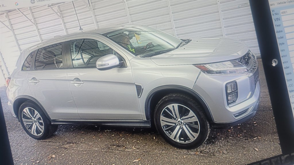 2021 Mitsubishi Outlander - $9,900