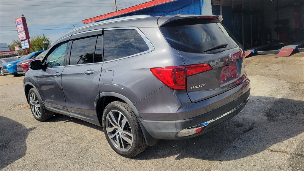 2016 Honda Pilot - $14,900