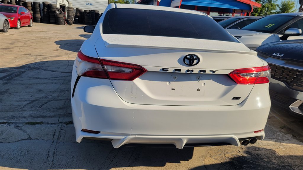 2018 Toyota Camry - $13,500