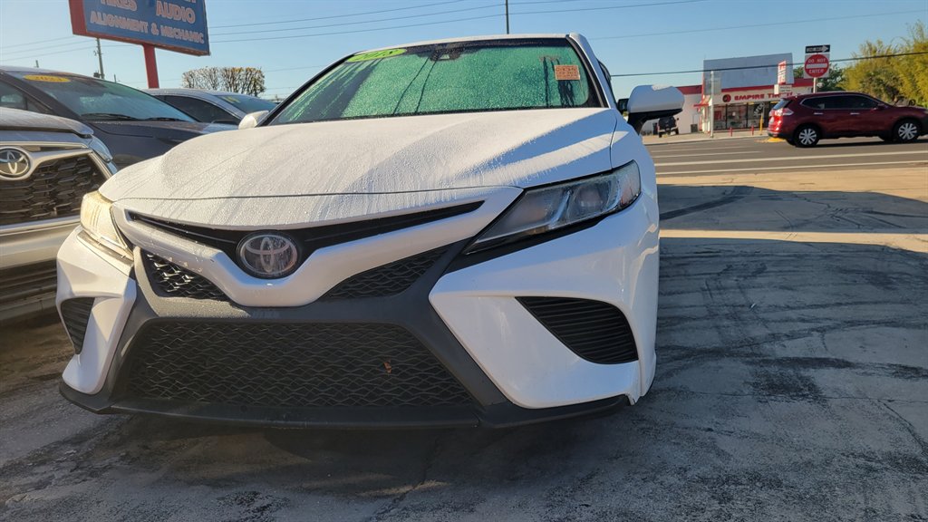 2018 Toyota Camry - $14,500