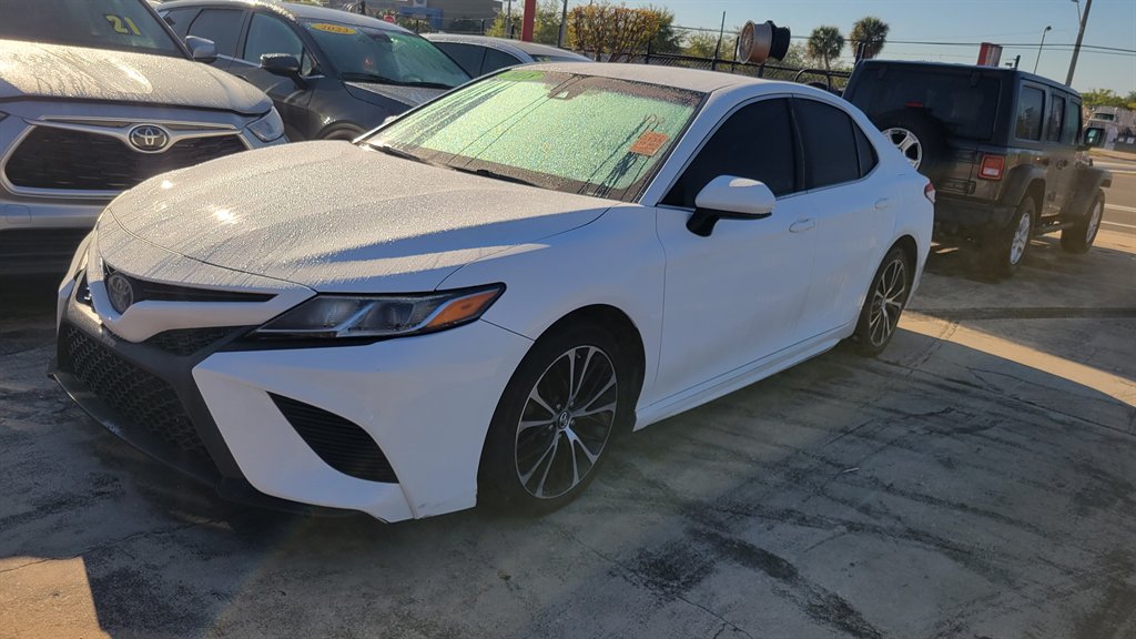 2018 Toyota Camry - $14,500