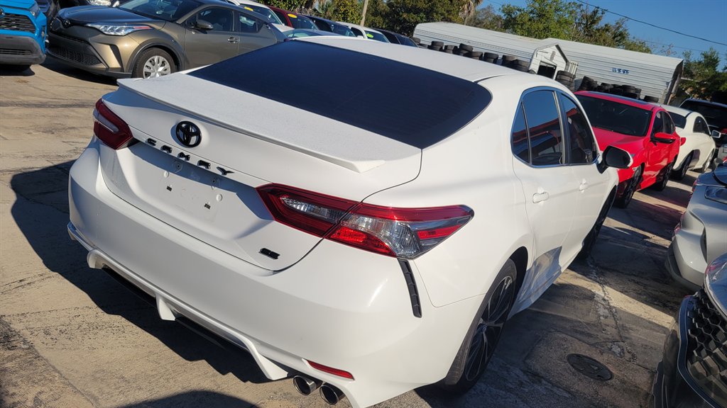 2018 Toyota Camry - $14,500