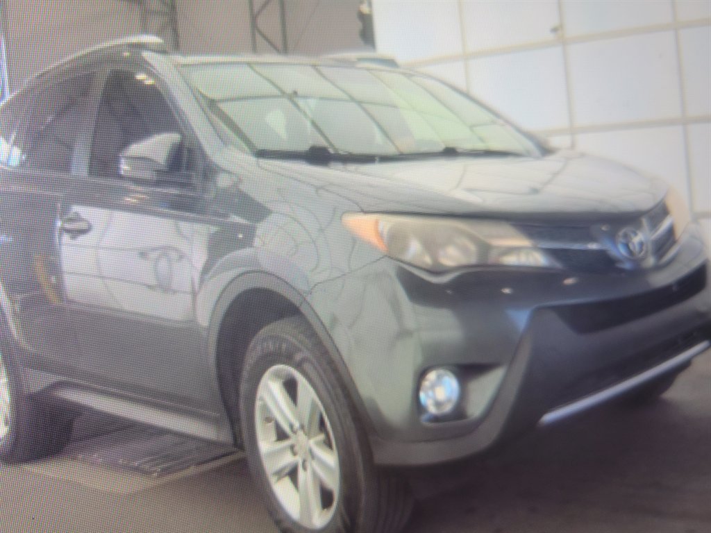 2014 Toyota RAV4 - $11,900