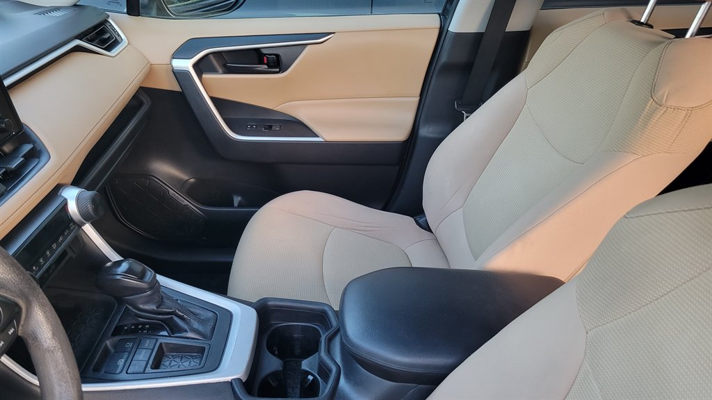 2021 Toyota RAV4 - $21,900