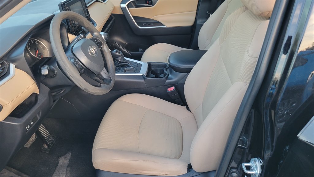 2021 Toyota RAV4 - $21,900