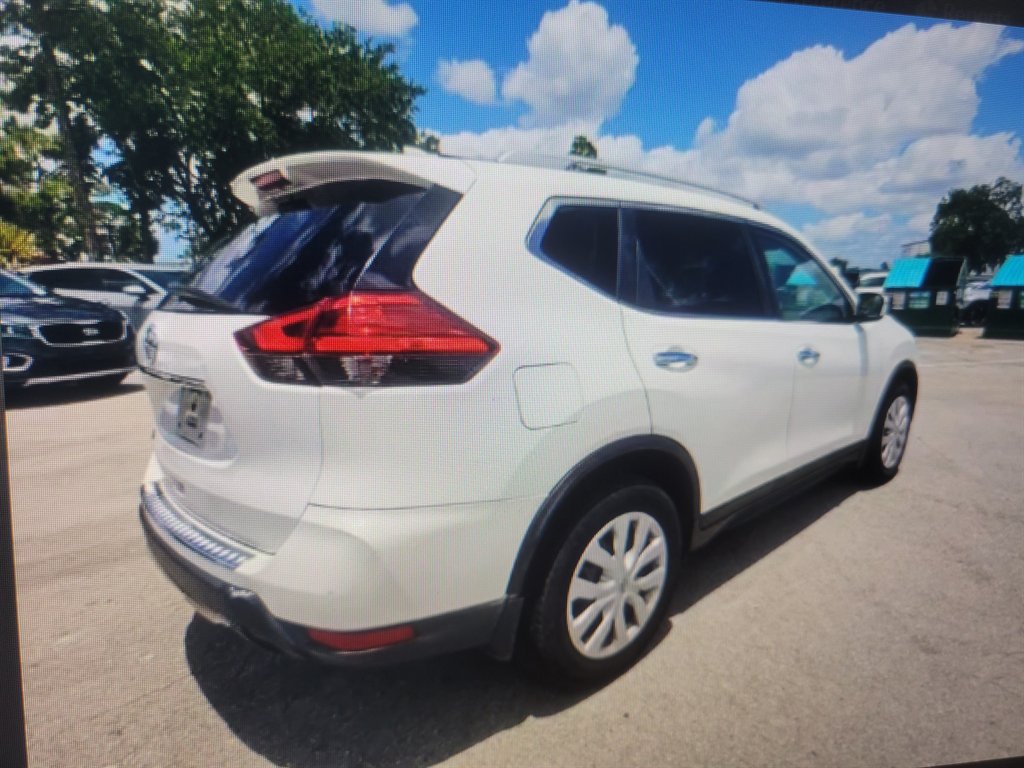 2017 Nissan Rogue - $8,500