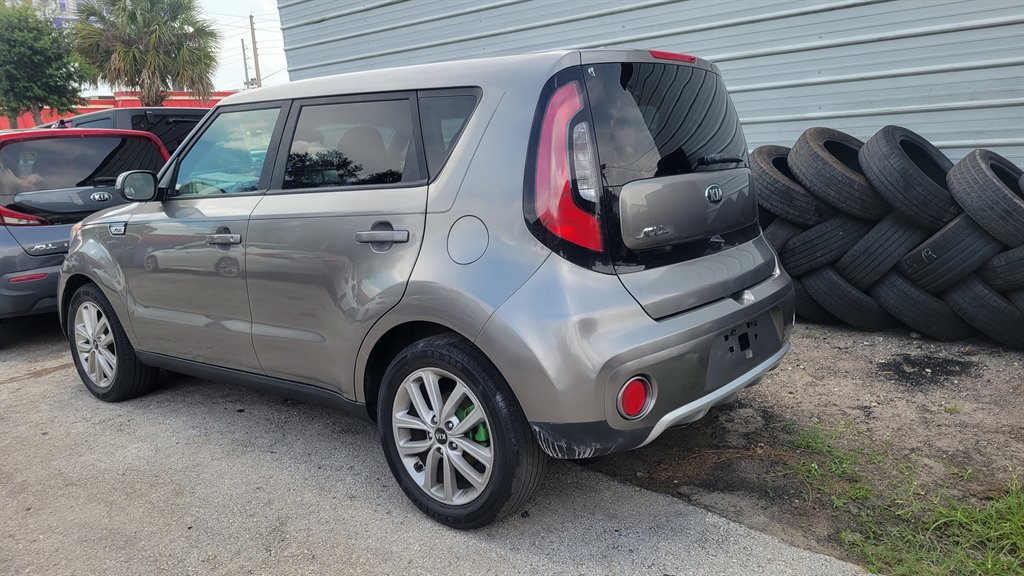 2018 Kia Soul - $8,900