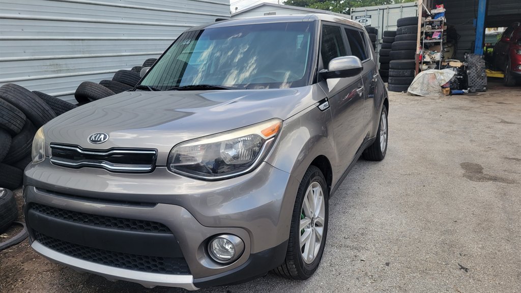 2018 Kia Soul - $8,900