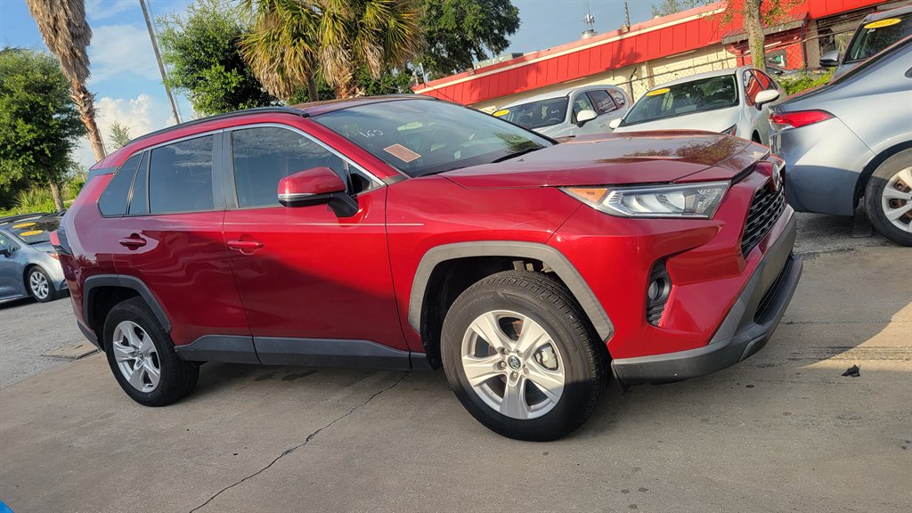 2020 Toyota RAV4 - $23,500