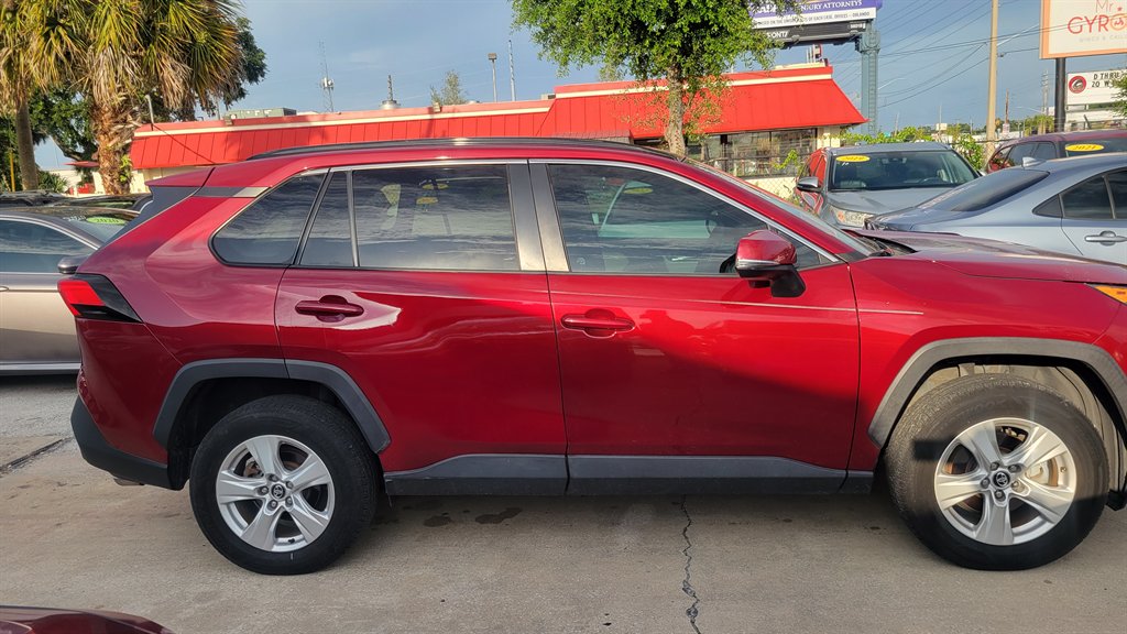 2020 Toyota RAV4 - $23,500