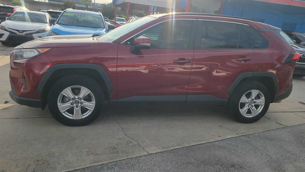 2020 Toyota RAV4 - $23,500