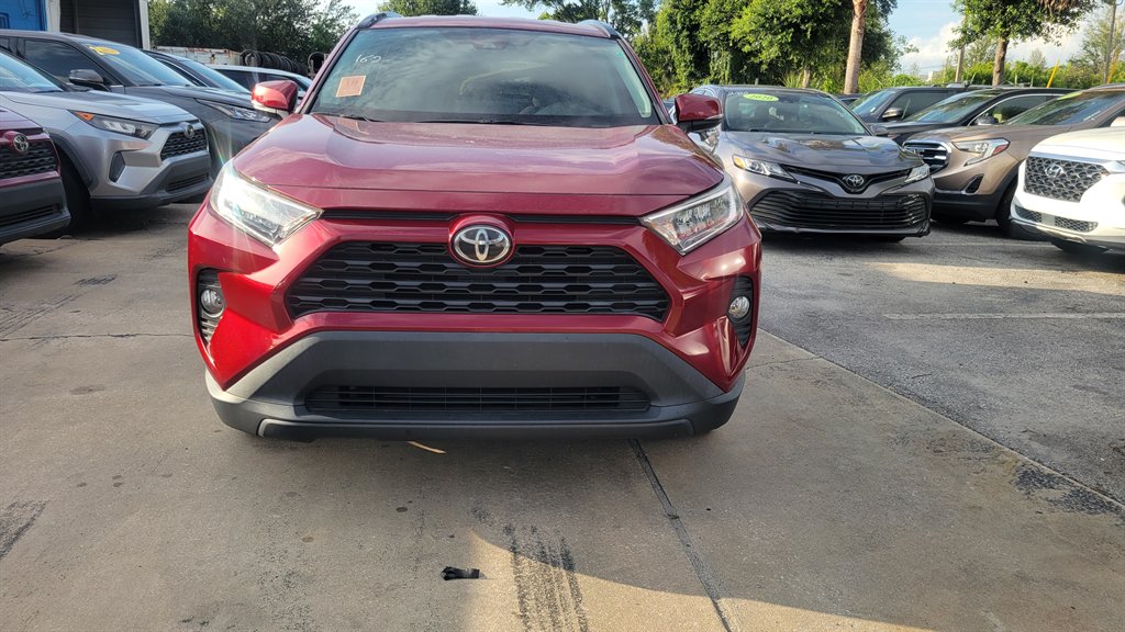 2020 Toyota RAV4 - $23,500