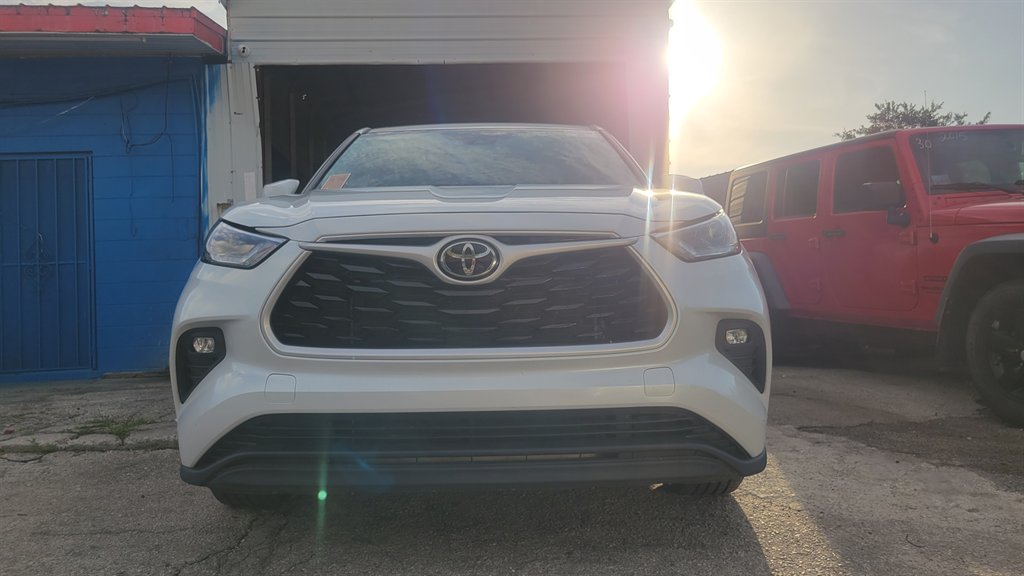 2022 Toyota Highlander - $24,900