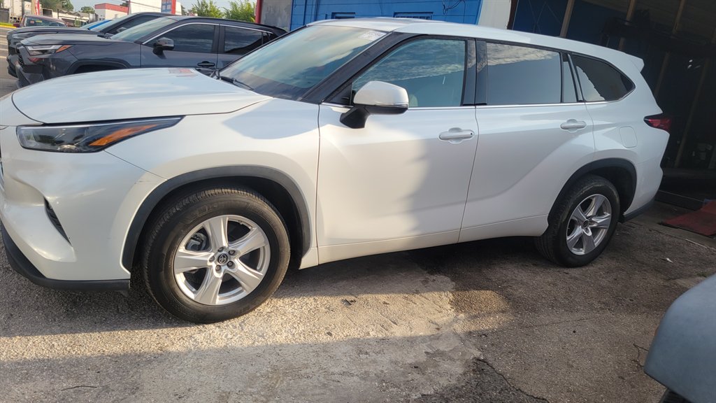 2022 Toyota Highlander - $24,900