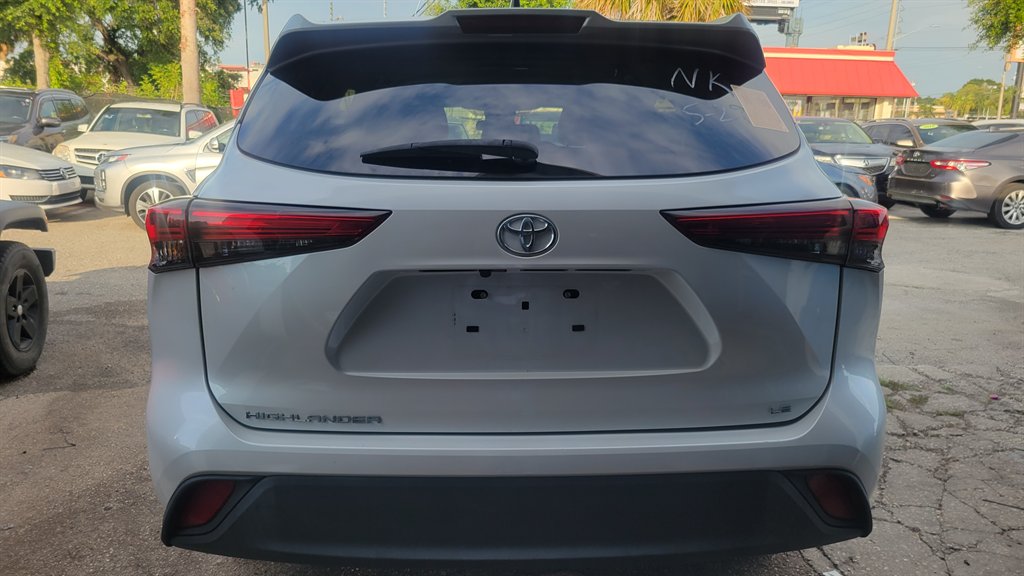 2022 Toyota Highlander - $24,900