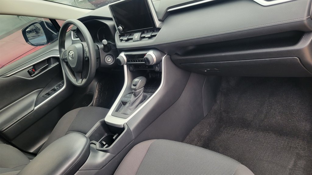 2024 Toyota RAV4 - $24,900