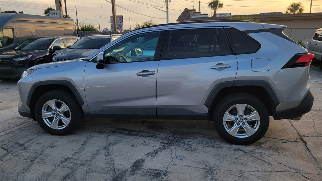 2021 Toyota RAV4 - $21,900