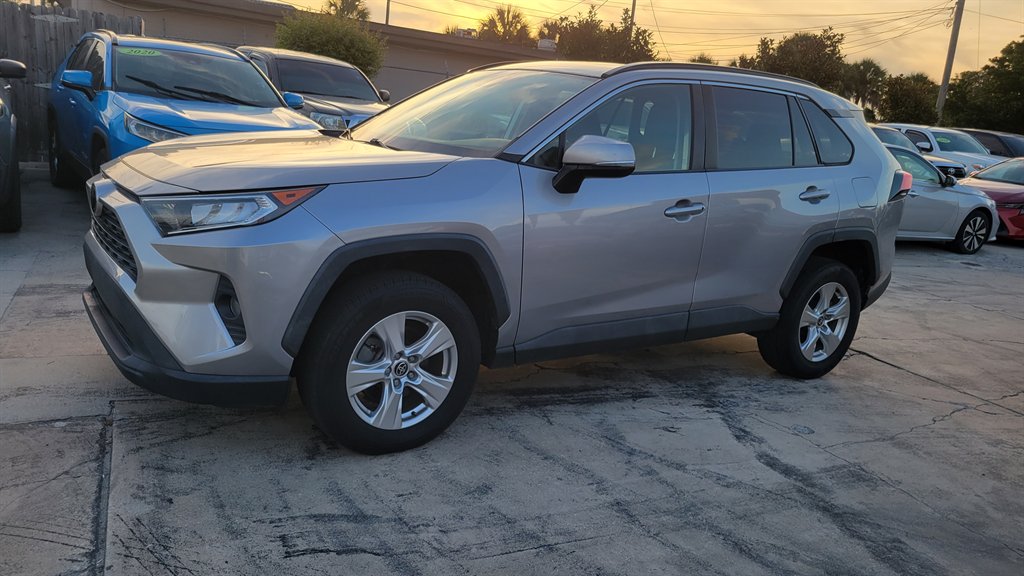 2021 Toyota RAV4 - $21,900