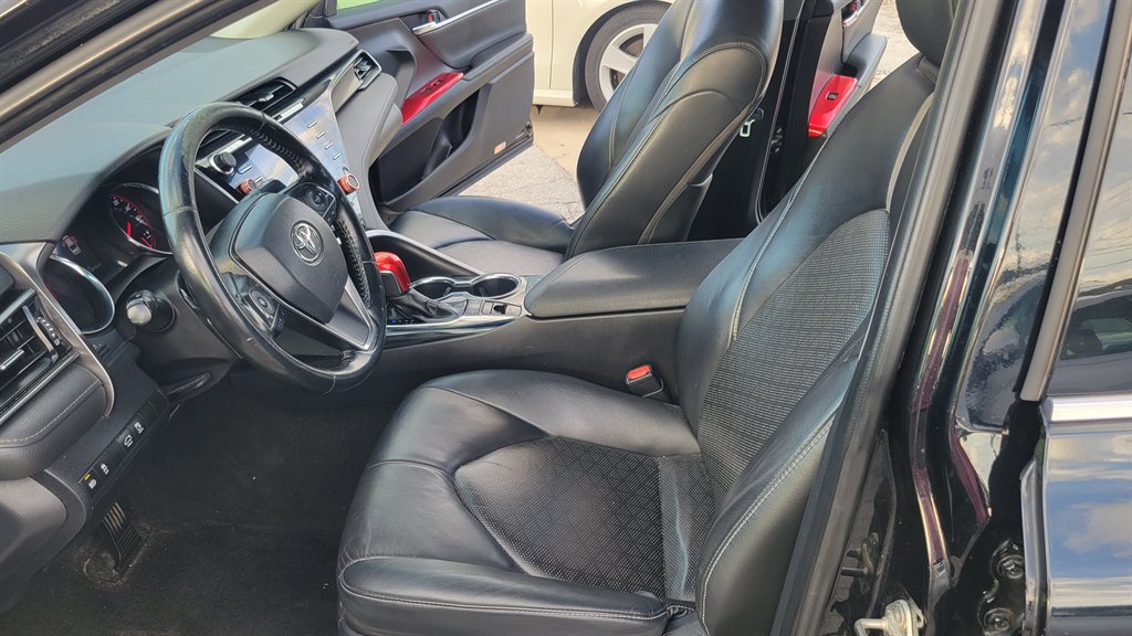 2019 Toyota Camry - $16,900