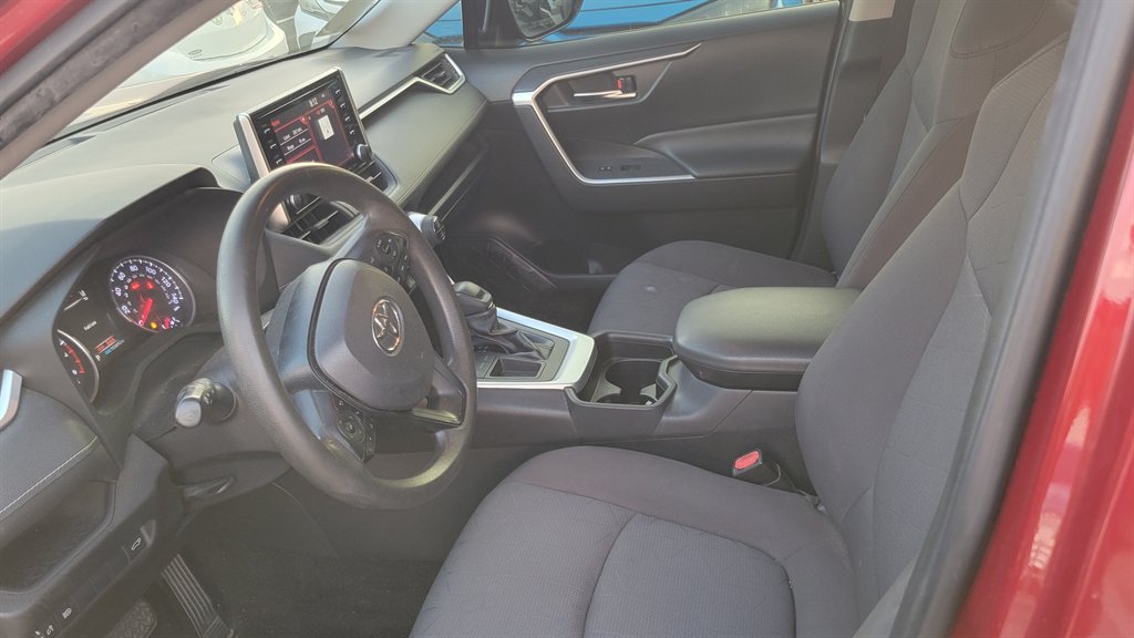 2019 Toyota RAV4 - $19,900