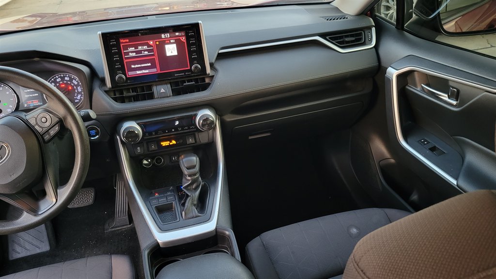 2019 Toyota RAV4 - $19,900