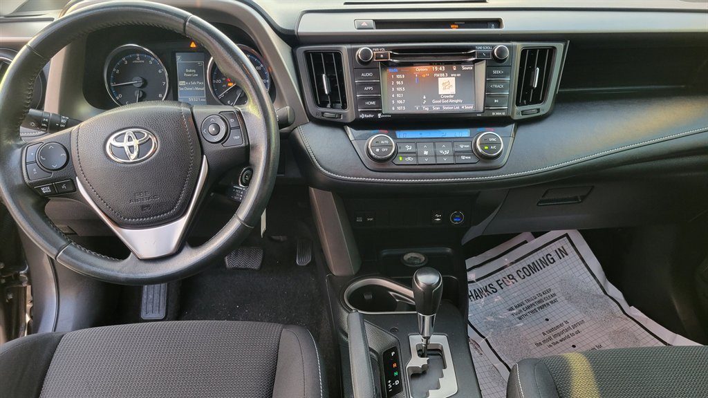 2016 Toyota RAV4 - $15,900