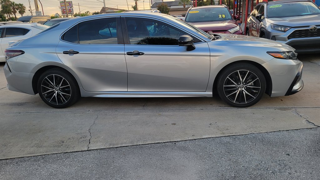 2021 Toyota Camry - $17,900