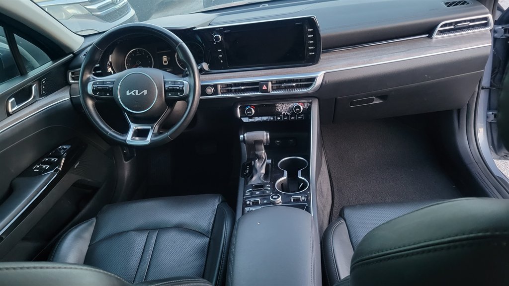 2022 Kia K5 - $20,500
