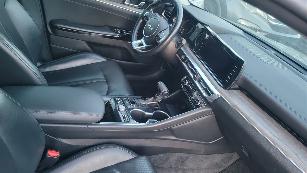 2022 Kia K5 - $20,500
