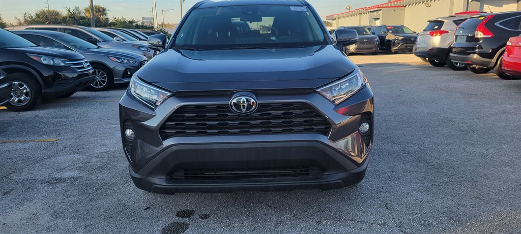 2019 Toyota RAV4 - $16,900