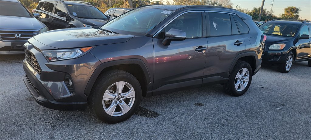 2019 Toyota RAV4 - $16,900