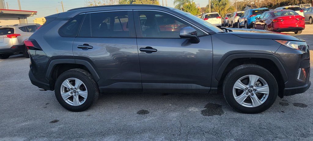 2019 Toyota RAV4 - $16,900