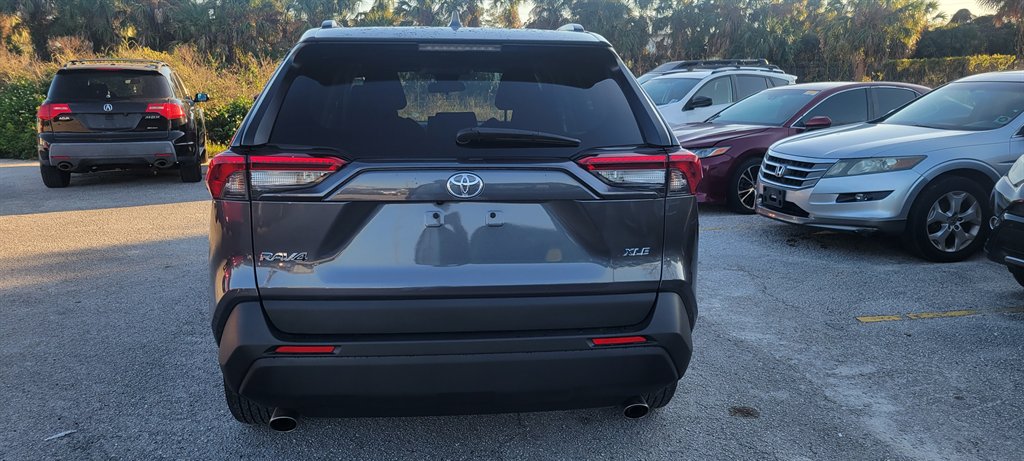 2019 Toyota RAV4 - $16,900